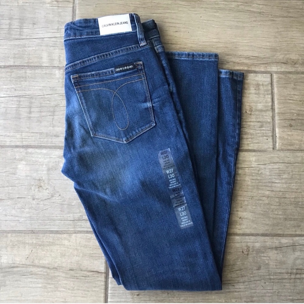 Calvin Klein W27 L30 Mid Rise Skinny Jeans